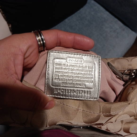 Vintage Coach Color Block Cross Body Bag Adjustable Strap VGUC - Picture 6 of 7